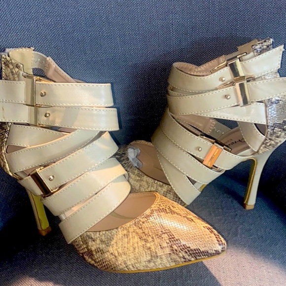 Heart’s Collection brand new high heeled pumps size 6 - Picture 5 of 7